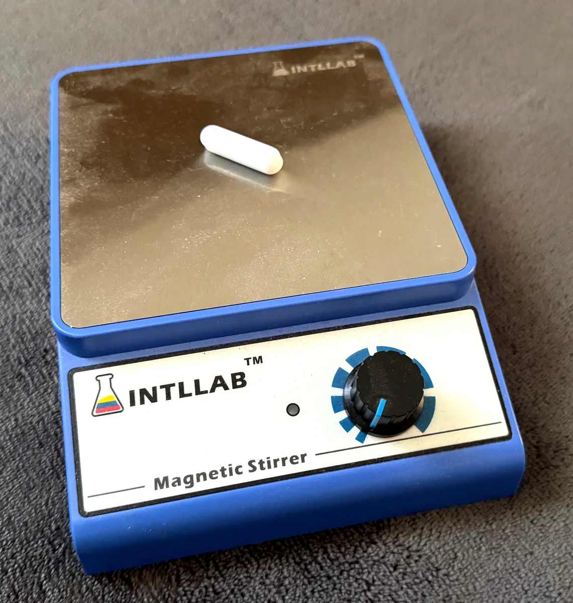 Magnetic stirrer, photographed by SB Mycology